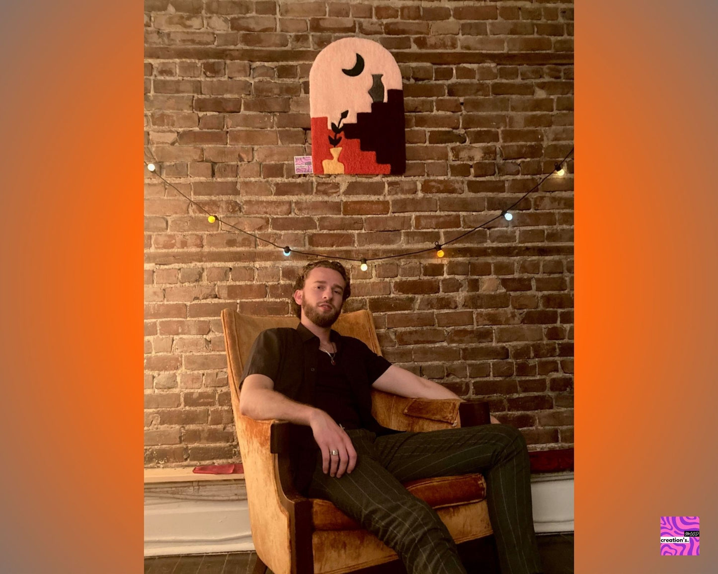 Montage photo qui met en valeur un tapis mural par Mood Creations.